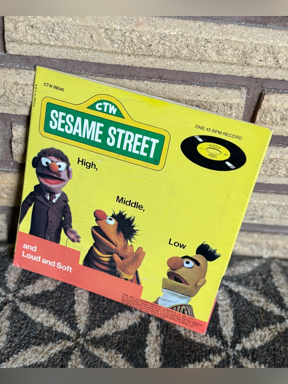 70's Sesame Street "High, Middle, Low" Record - Kid's '45 Record - CTW Album